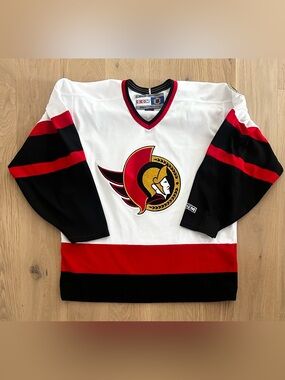 Vintage CCM Ottawa Senators NHL Hockey Blank Back Hockey Jersey